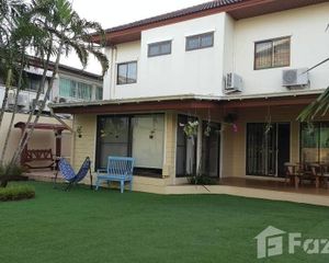 For Sale 5 Beds House in Lat Phrao, Bangkok, Thailand