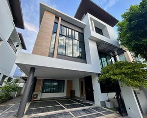 For Sale 4 Beds House in Bueng Kum, Bangkok, Thailand