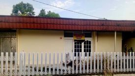 Rumah dijual dengan 4 kamar tidur di Air Manis, Sumatera Barat