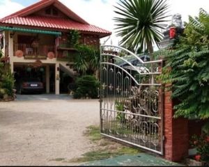 For Sale 5 Beds 一戸建て in Mae Tha, Lampang, Thailand