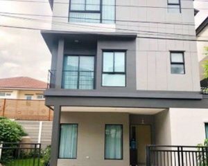 For Rent 4 Beds House in Chom Thong, Bangkok, Thailand