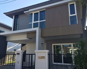 For Rent 3 Beds House in Mueang Chiang Mai, Chiang Mai, Thailand