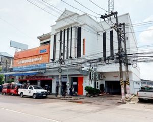 For Sale Office 909.2 sqm in Mueang Udon Thani, Udon Thani, Thailand