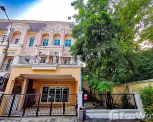 For Rent 4 Beds Townhouse in Phasi Charoen, Bangkok, Thailand