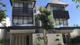 Townhouse dijual dengan 4 kamar tidur di Cireundeu, Banten