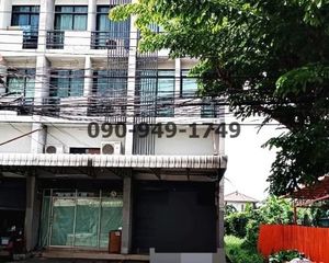 For Rent 2 Beds Townhouse in Nong Khaem, Bangkok, Thailand