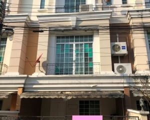 For Rent 3 Beds Townhouse in Lak Si, Bangkok, Thailand