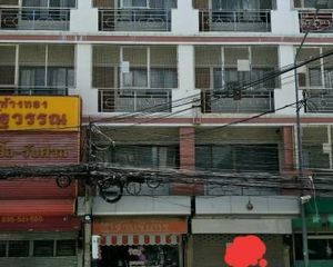 For Sale Retail Space 206 sqm in Mueang Suphanburi, Suphan Buri, Thailand