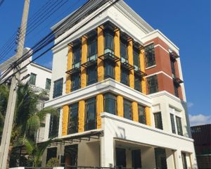 For Sale Office 440 sqm in Ratchathewi, Bangkok, Thailand