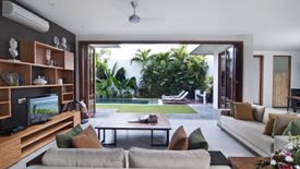 Villa dijual dengan 3 kamar tidur di Kerobokan, Bali