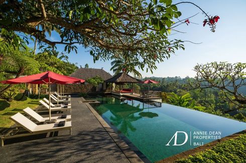 Komersial dijual dengan 5 kamar tidur di Batubulan, Bali