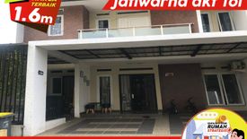 Townhouse dijual dengan 4 kamar tidur di Jatiasih, Jawa Barat