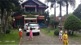 Villa dijual dengan 4 kamar tidur di Antapani Kidul, Jawa Barat