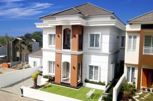 Villa dijual dengan 7 kamar tidur di Kelapa Gading Barat, Jakarta