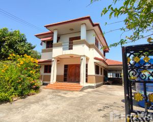 For Sale 5 Beds House in Mueang Yasothon, Yasothon, Thailand