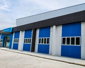 For Rent Warehouse 2,442 sqm in Mueang Samut Prakan, Samut Prakan, Thailand
