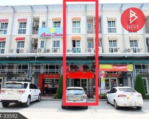 For Sale or Rent 3 Beds Retail Space in Bang Sao Thong, Samut Prakan, Thailand