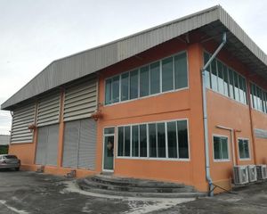 For Sale Warehouse 800 sqm in Khlong Luang, Pathum Thani, Thailand