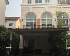For Rent 3 Beds Townhouse in Suan Luang, Bangkok, Thailand
