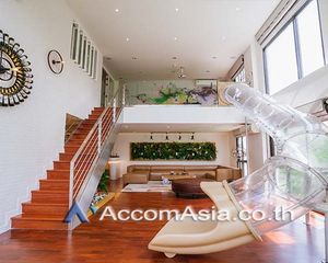 For Rent 6 Beds Apartment in Pathum Wan, Bangkok, Thailand