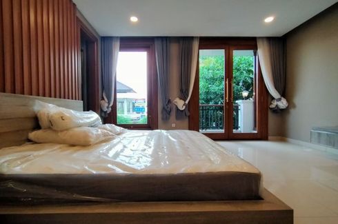 Townhouse disewa dengan 3 kamar tidur di Lebak Bulus, Jakarta
