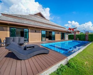 For Sale or Rent 6 Beds House in Saraphi, Chiang Mai, Thailand