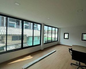 For Sale Office 300 sqm in Khlong Toei, Bangkok, Thailand