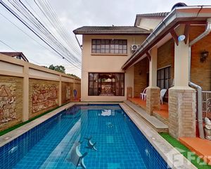 For Sale or Rent 5 Beds House in Bang Lamung, Chonburi, Thailand