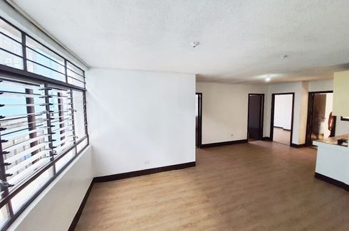 3 Bedroom Apartment for rent in Barangay 40, Metro Manila near LRT-1 Gil Puyat
