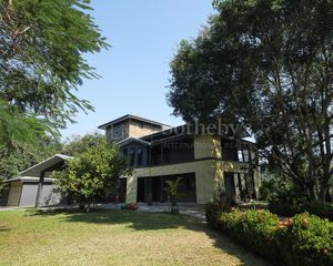 For Sale 5 Beds House in Mueang Chiang Rai, Chiang Rai, Thailand