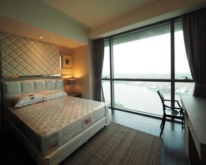 For Rent 3 Beds Condo in Yan Nawa, Bangkok, Thailand