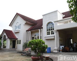 For Sale 3 Beds House in Nakhon Chai Si, Nakhon Pathom, Thailand