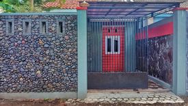 Rumah disewa dengan 4 kamar tidur di Sumbersari, Jawa Timur