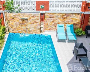 For Sale 5 Beds House in Bang Lamung, Chonburi, Thailand