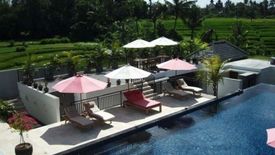 Komersial dijual dengan 6 kamar tidur di Canggu, Bali