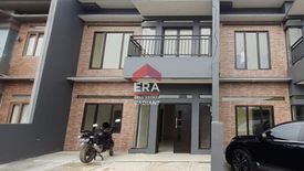 Rumah dijual dengan 3 kamar tidur di Ciputat, Banten