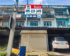 For Sale 3 Beds Retail Space in Mueang Pathum Thani, Pathum Thani, Thailand