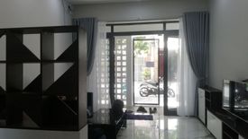 Cho thuê nhà phố 3 phòng ngủ tại Ô Chợ Dừa, Quận Đống Đa, Hà Nội