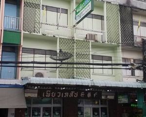 For Sale Retail Space 127 sqm in Mueang Chumphon, Chumphon, Thailand