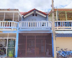 For Sale 2 Beds Townhouse in Krathum Baen, Samut Sakhon, Thailand