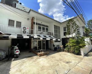 For Rent 7 Beds House in Pathum Wan, Bangkok, Thailand