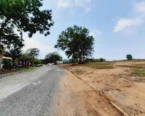 For Sale Land 1,704 sqm in Bang Lamung, Chonburi, Thailand
