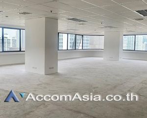 For Sale or Rent Office 442.5 sqm in Watthana, Bangkok, Thailand