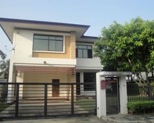 For Rent 3 Beds House in Phasi Charoen, Bangkok, Thailand