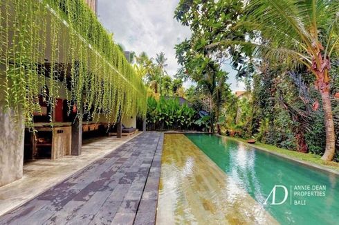 Komersial dijual dengan 6 kamar tidur di Batubulan, Bali