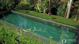 Komersial dijual dengan 6 kamar tidur di Batubulan, Bali