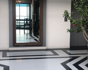 For Sale 6 Beds Condo in Dusit, Bangkok, Thailand