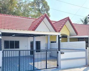 For Sale 2 Beds Townhouse in Mueang Roi Et, Roi Et, Thailand