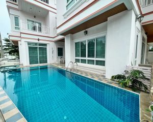 For Rent 6 Beds House in Bang Lamung, Chonburi, Thailand