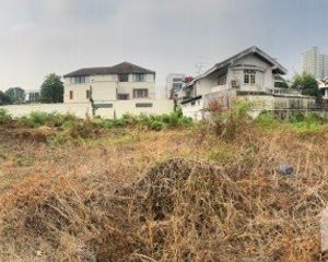 For Sale Land 2,004 sqm in Bang Phlat, Bangkok, Thailand